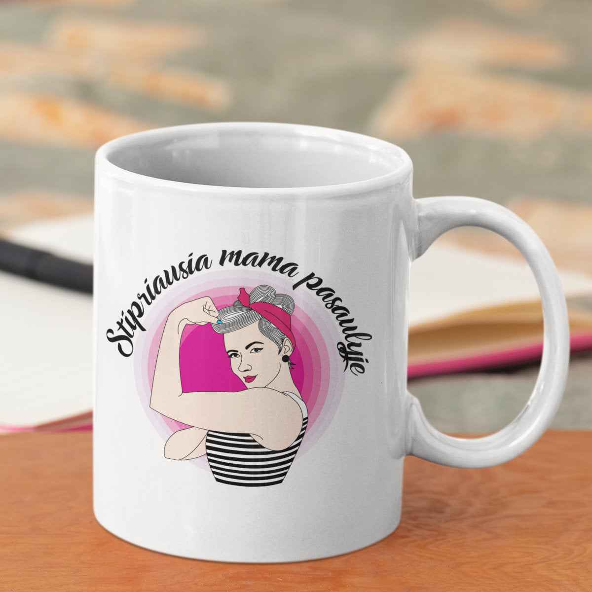 Puodelis su spauda "Stipriausia mama pasaulyje"