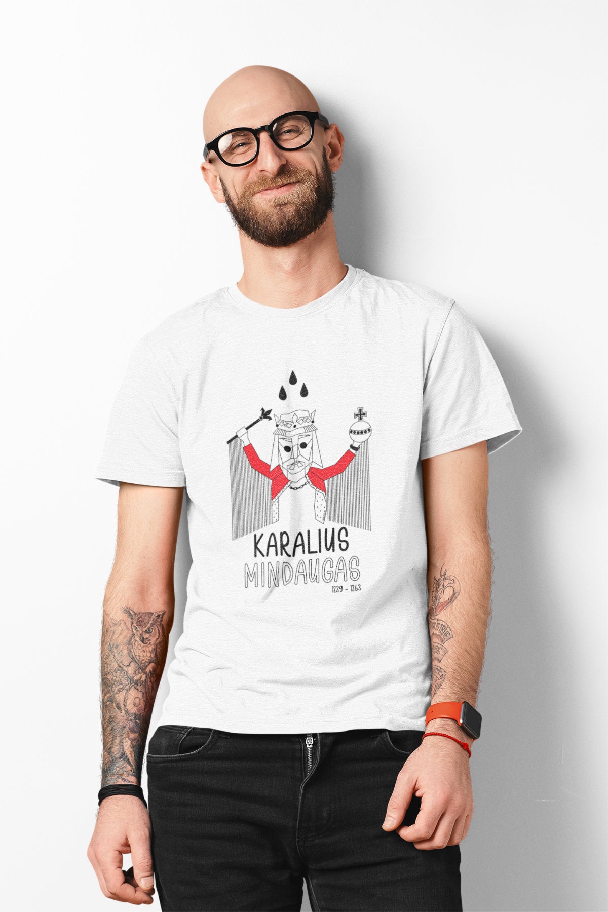 Balti UNISEX marškinėliai "LDK KARALIUS MINDAUGAS SU UŽRAŠU"