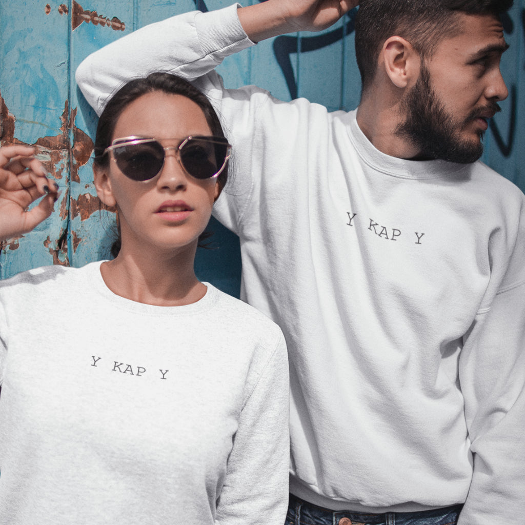 Baltas džemperis be gobtuvo "Y KAP Y" ŠIURPNAČIO PASIŪLYMAS (S)